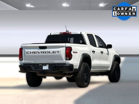 Used 2024 Chevrolet Colorado Trail Boss w/ Technology Package AWD/4WD image 9