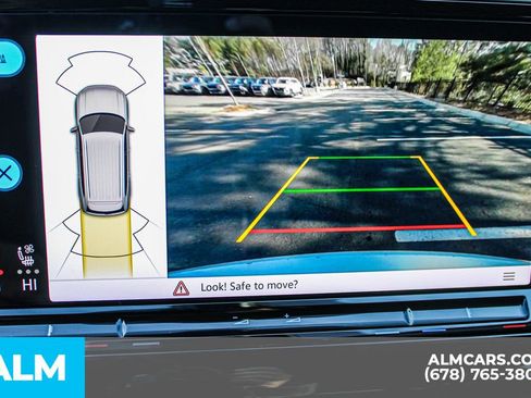 Used 2024 Volkswagen Atlas SE image 36