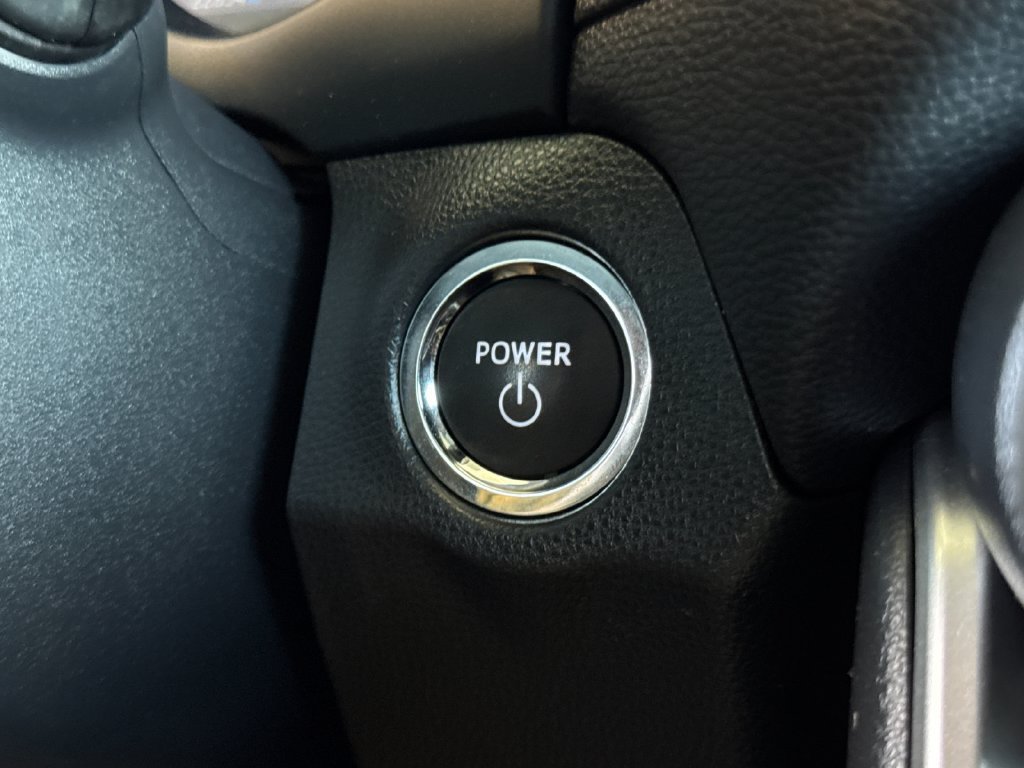 Used 2024 Toyota RAV4 XLE AWD/4WD image 21