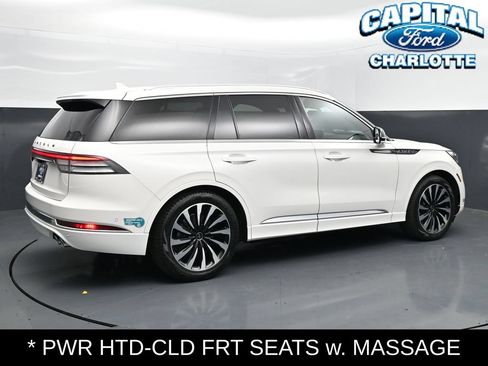 Used 2023 Lincoln Aviator Black Label Grand Touring AWD/4WD image 8