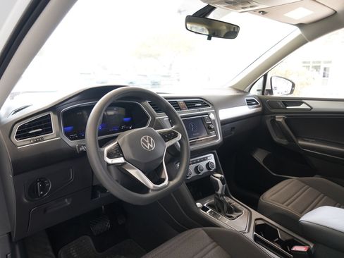 Used 2023 Volkswagen Tiguan S FWD image 8