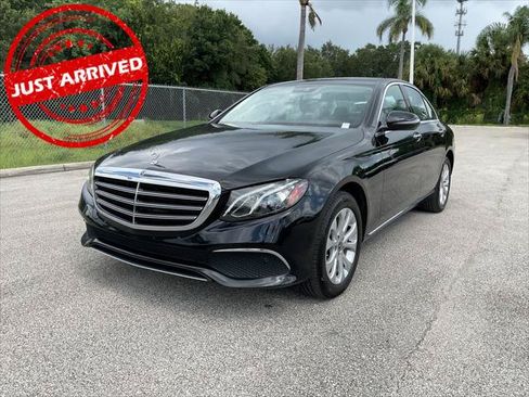 Used 2017 Mercedes-Benz E 300 4MATIC w/ Premium 1 Package image 1