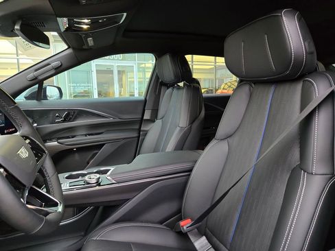 New 2026 Cadillac Lyriq Sport image 28