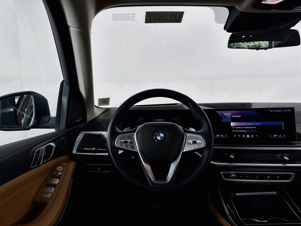 Used 2024 BMW X7 xDrive40i w/ Premium Package AWD/4WD image 24