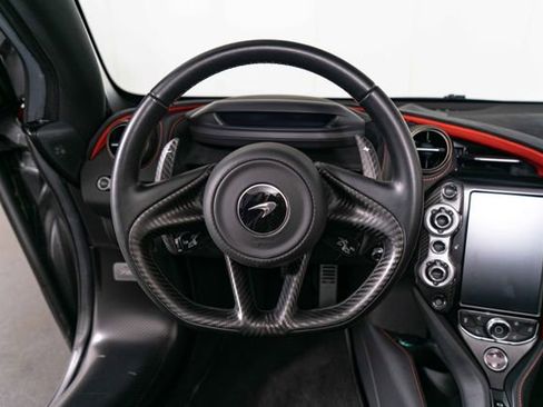 Used 2021 McLaren 720S Performance RWD image 17