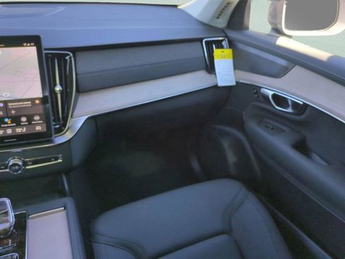 New 2026 Volvo XC90 T8 Plus AWD/4WD image 13