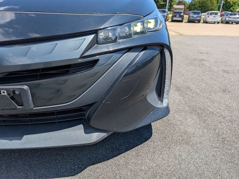Used 2021 Toyota Prius Prime XLE FWD image 11