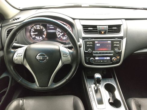 Used 2018 Nissan Altima 2.5 SL FWD image 22