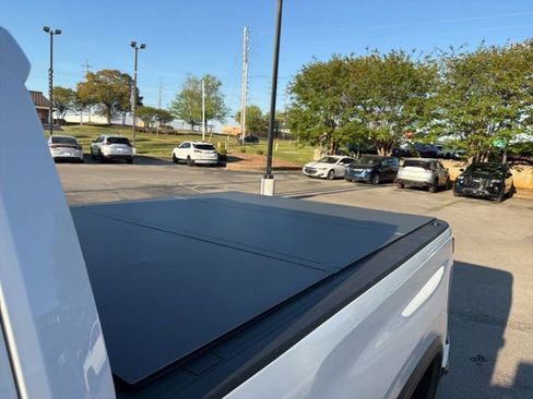 Used 2023 Chevrolet Silverado 2500 High Country image 13