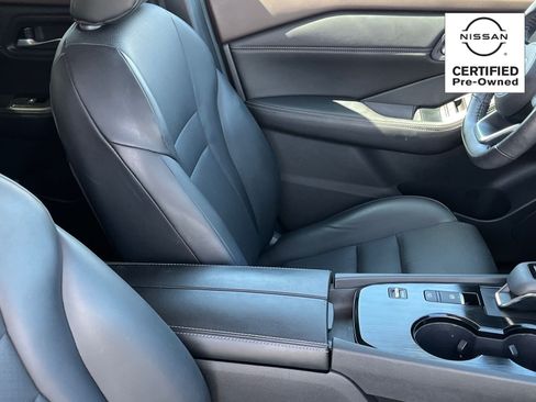 Certified 2023 Nissan Rogue SV w/ SV Premium B Package FWD image 10