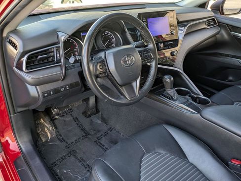 Used 2024 Toyota Camry SE image 13