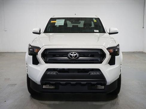 Used 2024 Toyota Tacoma SR5 image 2