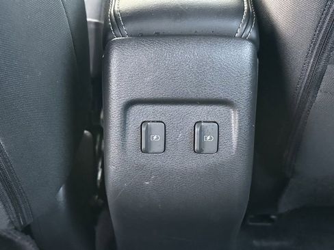 Certified 2024 Nissan Kicks SV image 29