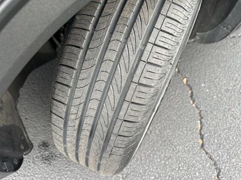 Used 2020 Ford Escape SE image 29