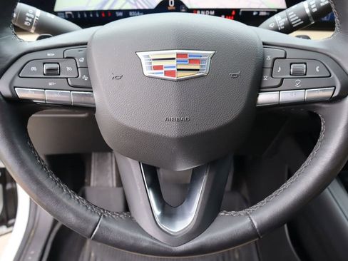 Used 2024 Cadillac XT4 Premium Luxury FWD image 12