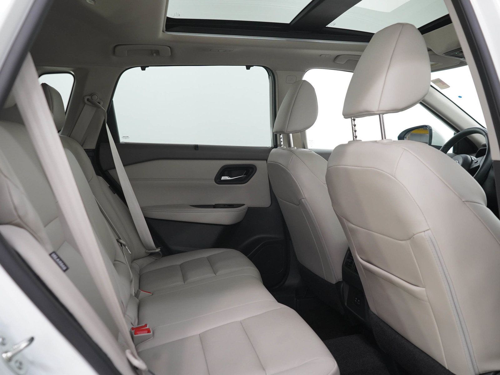 Used 2023 Nissan Rogue SV w/ SV Premium B Package AWD/4WD image 15