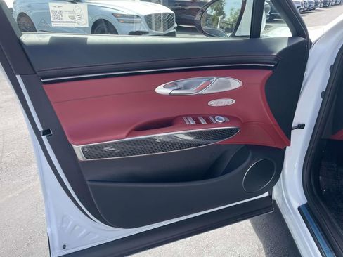 New 2026 Genesis GV70 3.5T Sport Prestige AWD/4WD image 18