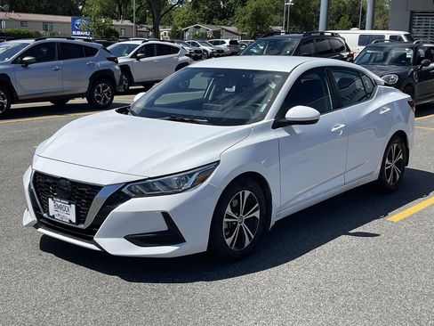 Used 2022 Nissan Sentra SV FWD image 3