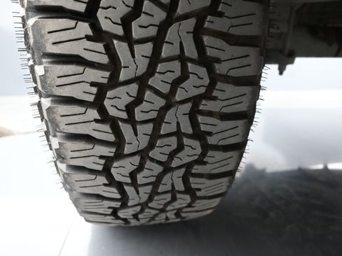 Used 2022 Ford F150 Lariat image 19