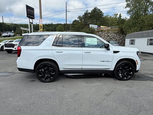 New 2026 GMC Yukon Denali w/ Denali Reserve Package AWD/4WD image 6