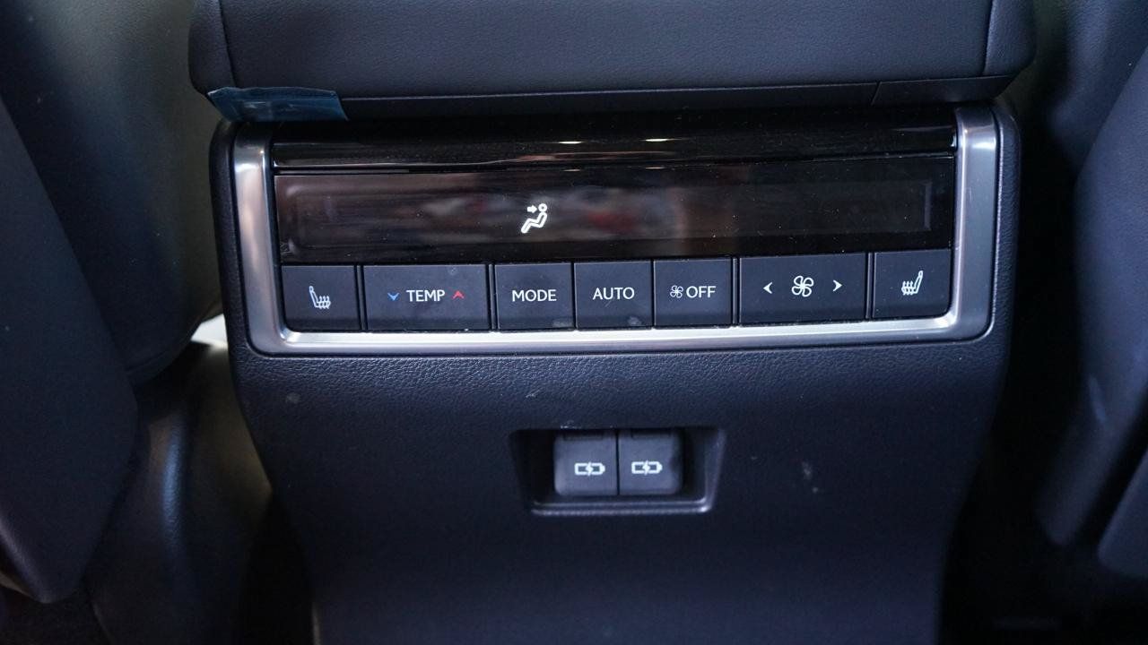 Used 2024 Lexus GX 550 w/ Cold Area Package AWD/4WD image 26
