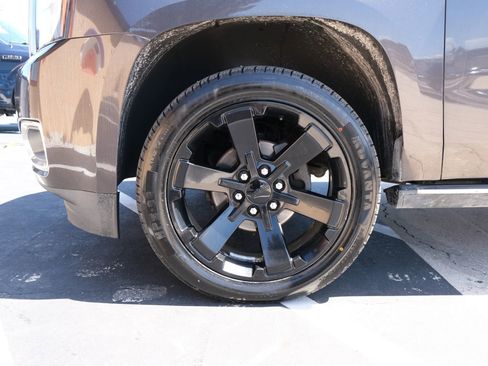 Used 2017 GMC Yukon Denali w/ Open Road Package image 11