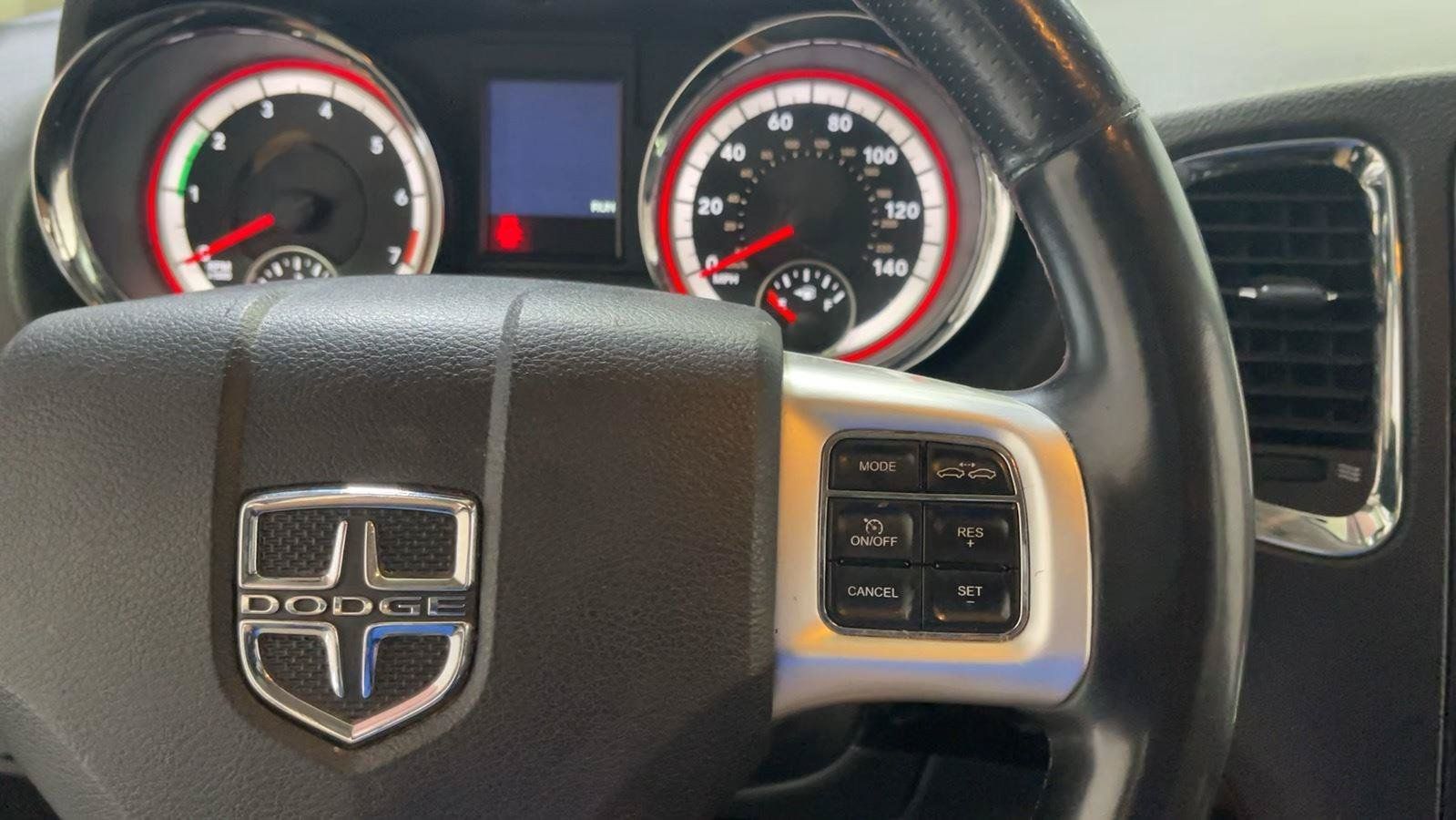 Used 2013 Dodge Durango Citadel w/ Technology Group AWD/4WD image 32