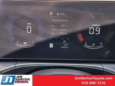 Used 2024 Hyundai Santa Fe SE AWD/4WD image 16