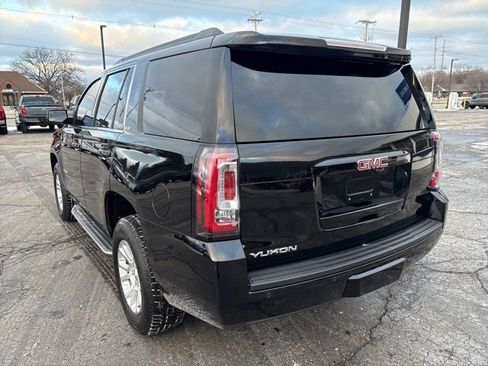 Used 2016 GMC Yukon SLE w/ HD Trailering Package image 3