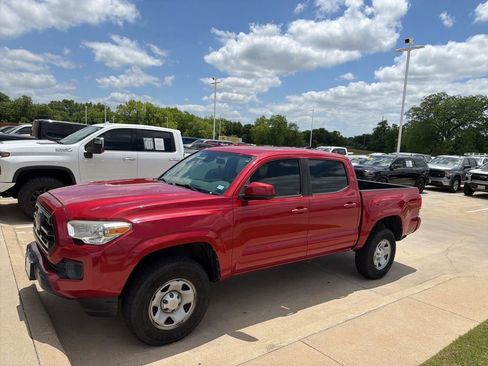 Used 2018 Toyota Tacoma SR w/ SR Convenience Package RWD image 4