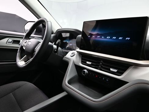 New 2026 Ford Explorer Active image 12