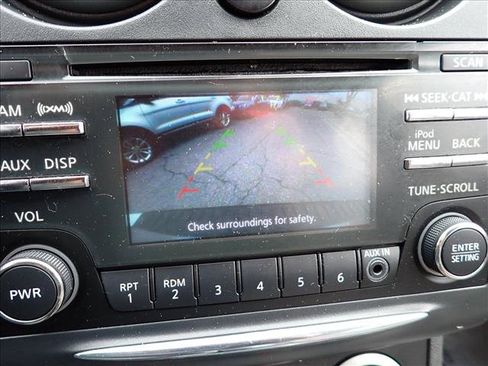 Used 2013 Nissan Rogue SV AWD/4WD image 19