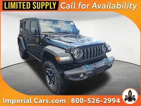 Used 2025 Jeep Wrangler Unlimited Rubicon 4xe w/ Convenience Group AWD/4WD image 1