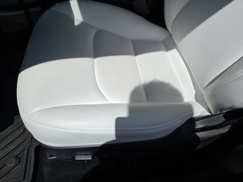 Used 2020 Tesla Model Y Long Range AWD/4WD image 6