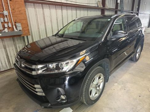 Used 2018 Toyota Highlander Limited image 1