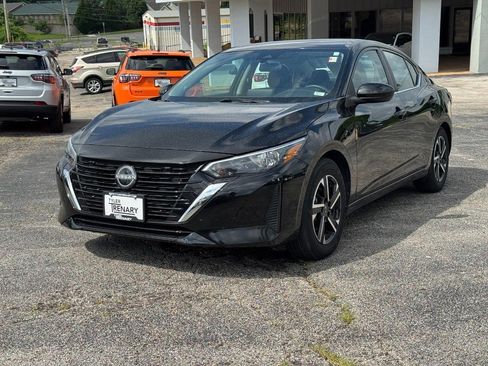 Used 2024 Nissan Sentra SV FWD image 10