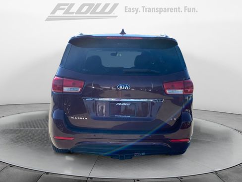 Used 2017 Kia Sedona LX w/ LX Essentials Premium Package FWD image 8