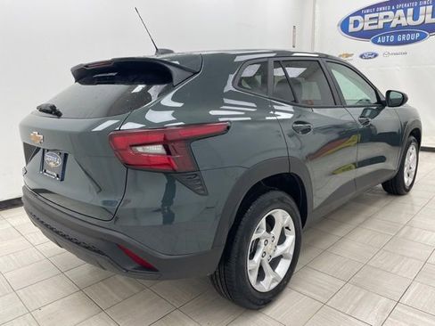 New 2026 Chevrolet Trax LS w/ LS Convenience Package image 19