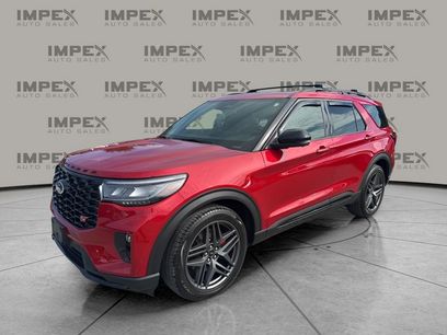 Used 2025 Ford Explorer ST