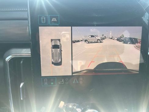 Used 2024 GMC Acadia Elevation w/ Luxury Package image 12