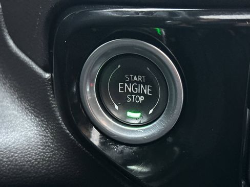 Used 2024 Chevrolet Silverado 1500 High Country w/ High Country Premium Package image 23