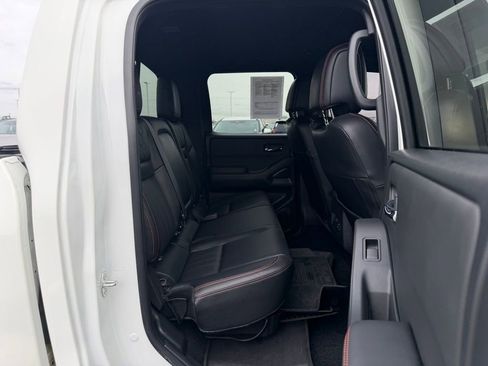 Used 2023 Nissan Frontier PRO-4X w/ Pro-4X Premium Package image 19