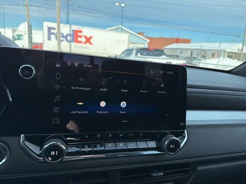 Used 2024 Chevrolet Colorado LT w/ LT Convenience Package II image 22