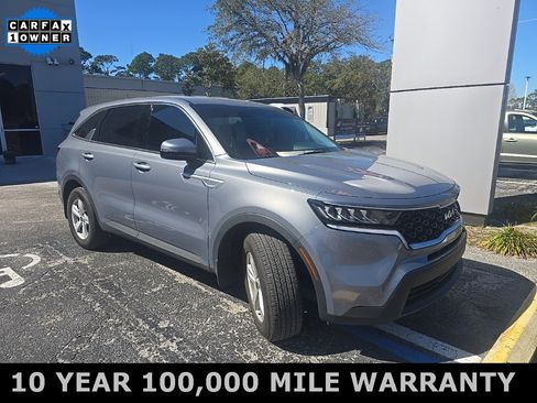 Certified 2023 Kia Sorento LX image 1