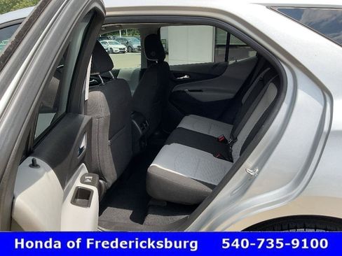 Used 2021 Chevrolet Equinox LS w/ LS Convenience Package FWD image 28