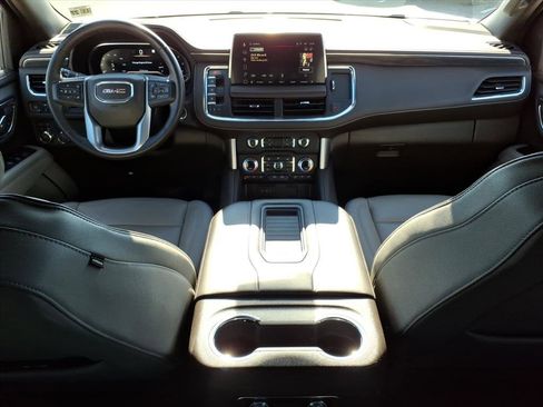 Certified 2023 GMC Yukon SLT w/ SLT Premium Package image 10