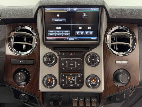 Used 2013 Ford F250 Lariat w/ Lariat Chrome Pkg image 24