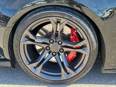 Used 2018 Chevrolet Camaro SS RWD image 14