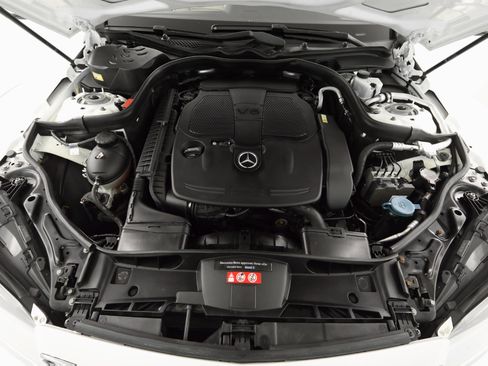 Used 2016 Mercedes-Benz E 350 4MATIC Sedan image 16