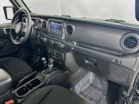 Used 2023 Jeep Gladiator Sport AWD/4WD image 26